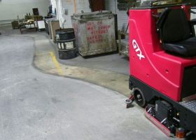 floor-cleaning-warehouse