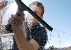 window-cleaning-services window-cleaning-services